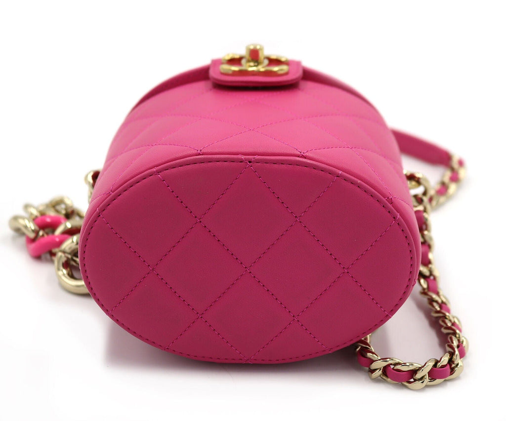 Gorgeous CHANEL Pink Lambskin Vanity Case Crossbody Bag Fancy Logo Style  #AP2728
